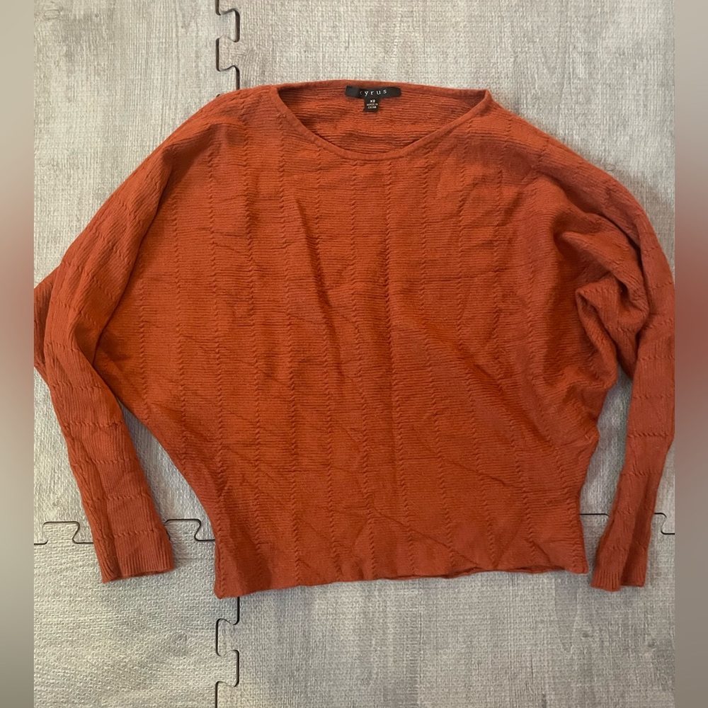 Women’s Cyrus Sweater size XS.